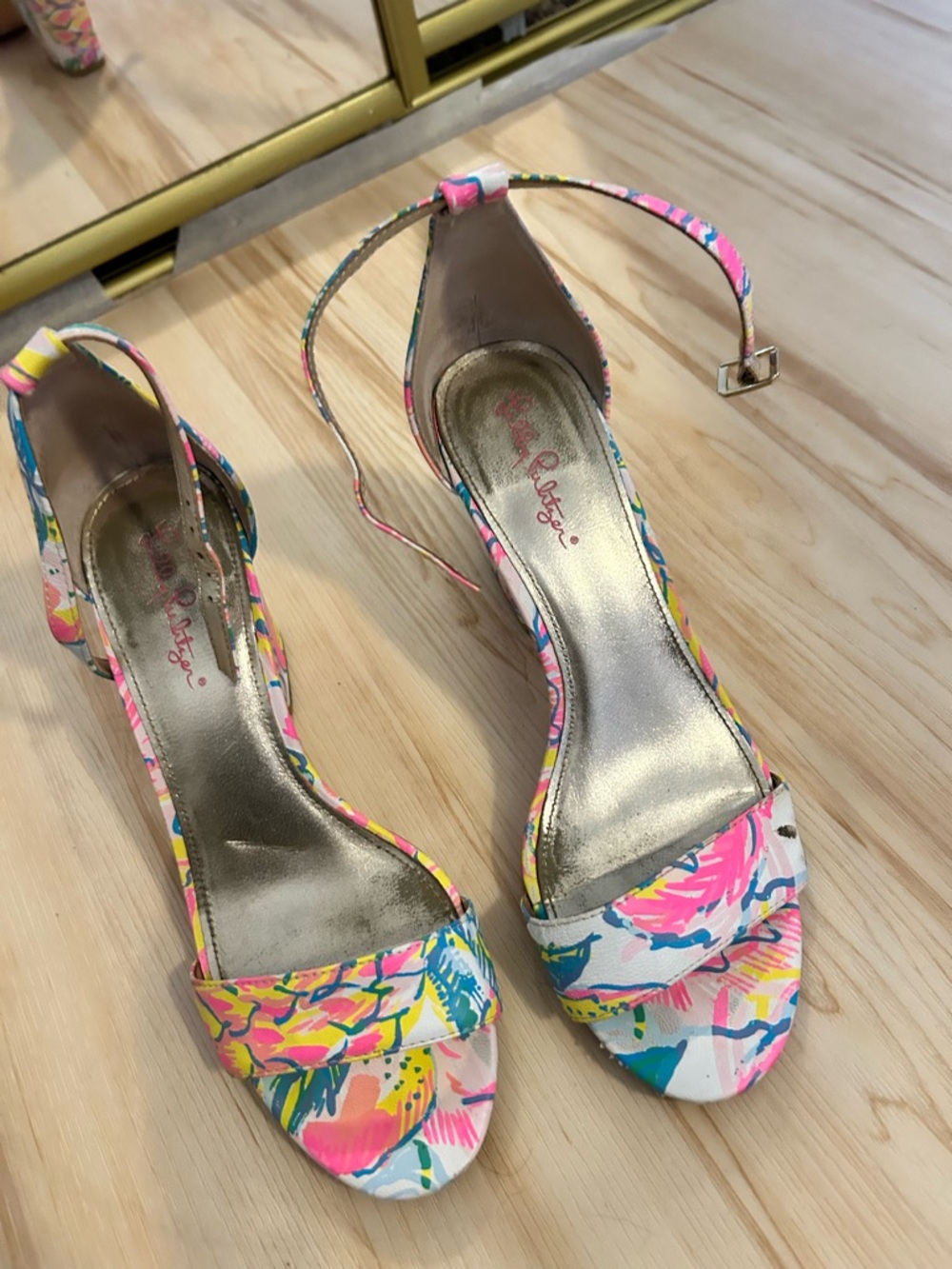 🩷🍋VGUC Lilly Pulitzer heeled sandals - Picture 2 of 9